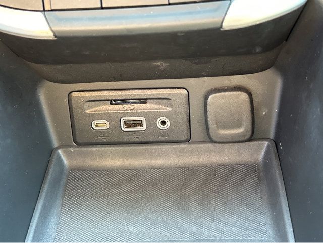 Certified 2023 GMC Terrain SLT FWD image 22
