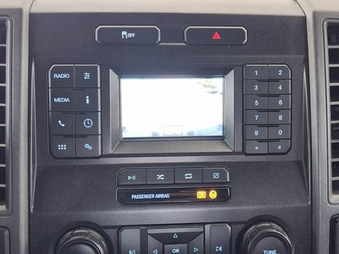 Used 2022 Ford F250 XL w/ Power Equipment Group RWD image 6