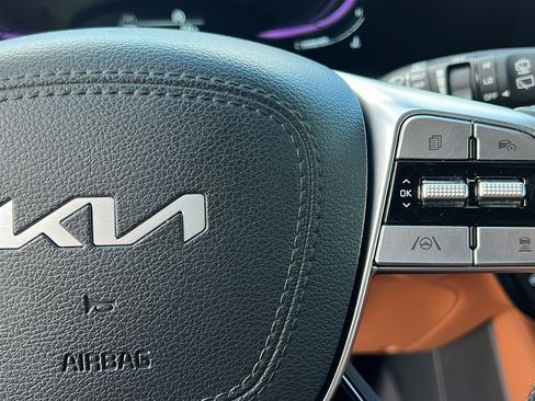 Used 2025 Kia Telluride EX X-Line AWD/4WD image 30