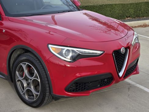 Used 2022 Alfa Romeo Stelvio Ti w/ Active Assist Plus Package image 5