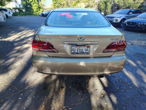 Used 2005 Lexus ES 330 FWD image 14