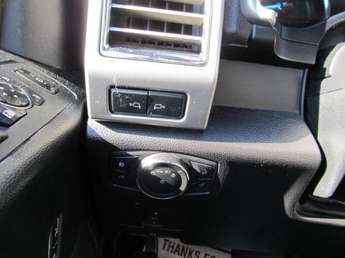 Used 2017 Ford F350 Lariat w/ Chrome Package image 59