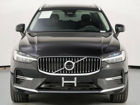 Used 2023 Volvo XC60 T8 Ultimate w/ Climate Package image 47