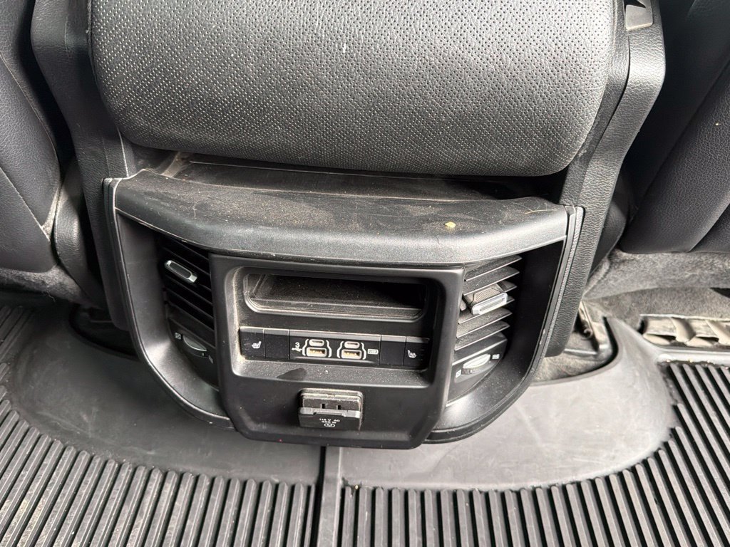 Used 2020 RAM 1500 Laramie AWD/4WD image 20