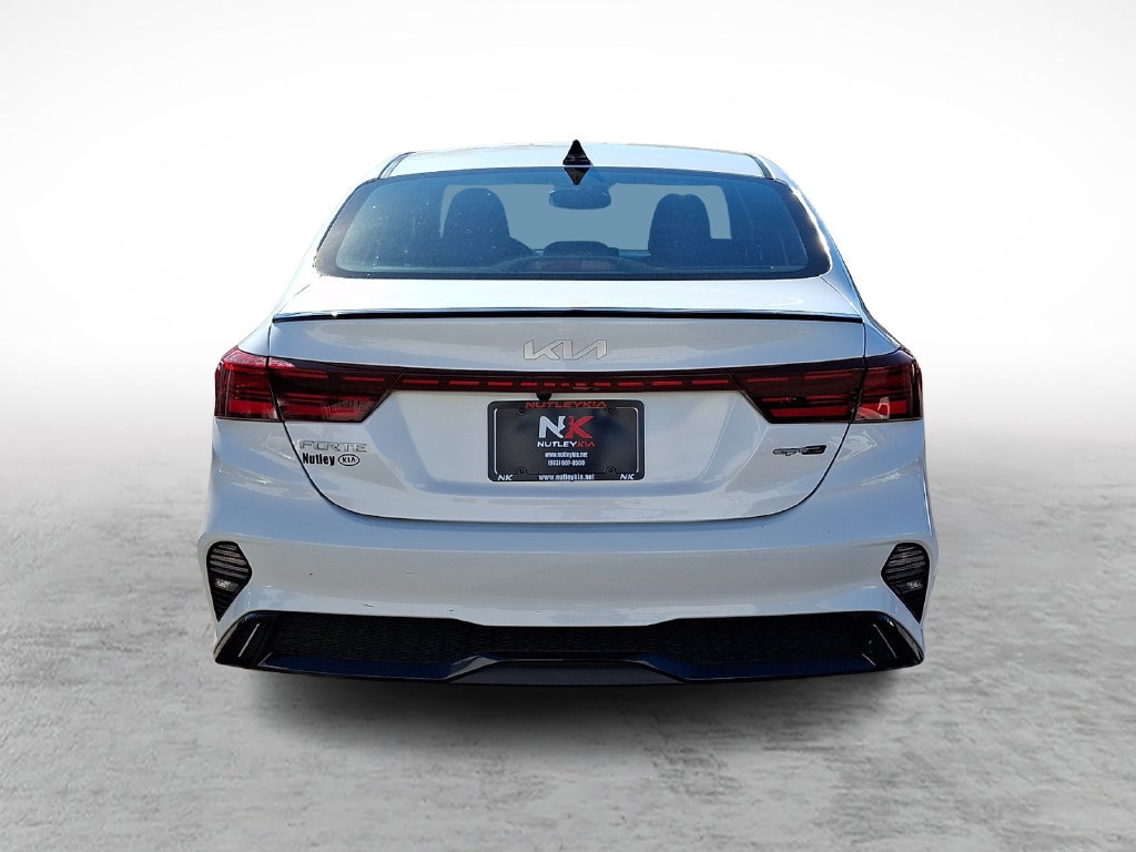 Used 2023 Kia Forte GT-Line w/ GT-Line Premium Package FWD image 5
