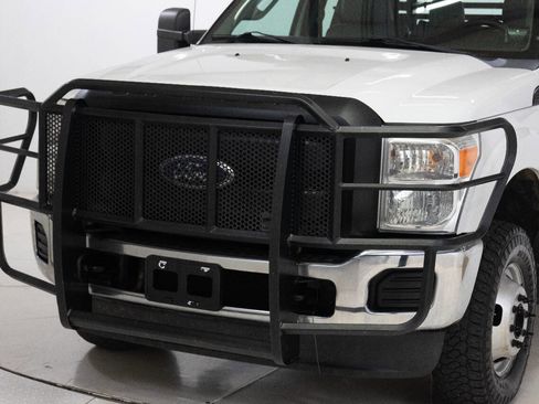 Used 2011 Ford F350 XL w/ XL Value Pkg image 9