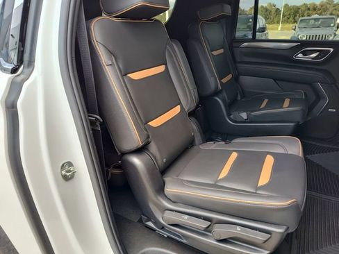 Used 2023 GMC Yukon XL AT4 image 28