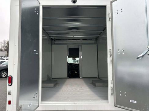 New 2024 GMC Savana 3500 w/ Power Convenience Package image 5