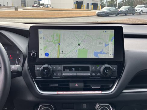 Used 2025 Toyota Grand Highlander FWD image 27