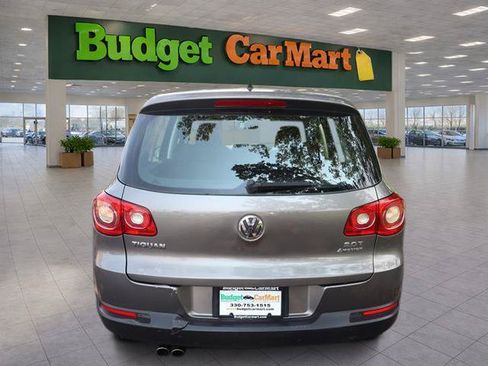 Used 2010 Volkswagen Tiguan SE AWD/4WD image 7