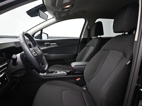 Used 2026 Kia Sportage LX FWD image 14