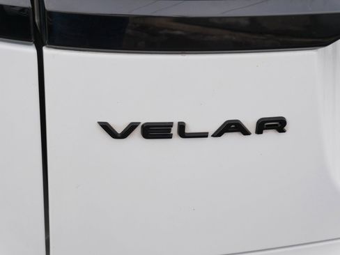 Used 2022 Land Rover Range Rover Velar R-Dynamic S image 10