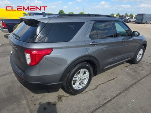 Used 2022 Ford Explorer XLT RWD image 6