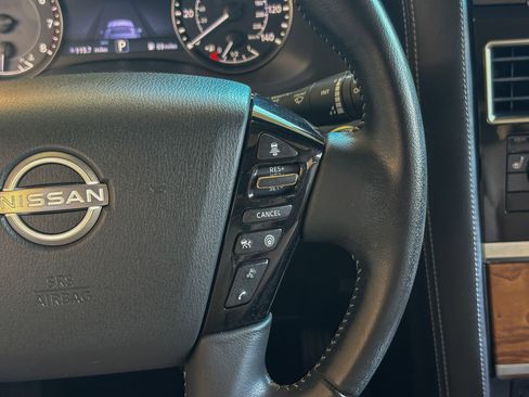 Used 2022 Nissan Armada SL w/ Captain's Chairs Package AWD/4WD image 33