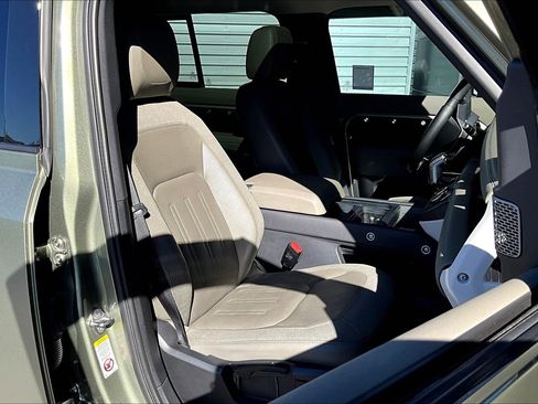 Used 2020 Land Rover Defender 110 S image 7