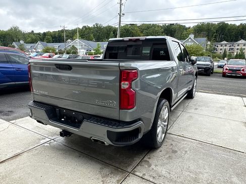 Used 2023 Chevrolet Silverado 1500 High Country w/ Technology Package AWD/4WD image 8