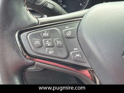 Used 2022 Chevrolet Equinox RS w/ Infotainment Package FWD image 24