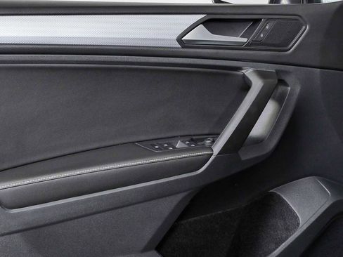 Certified 2023 Volkswagen Tiguan S FWD image 9