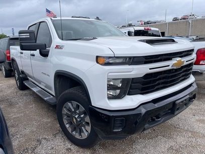 Used 2025 Chevrolet Silverado 2500 Custom w/ Custom Value Package