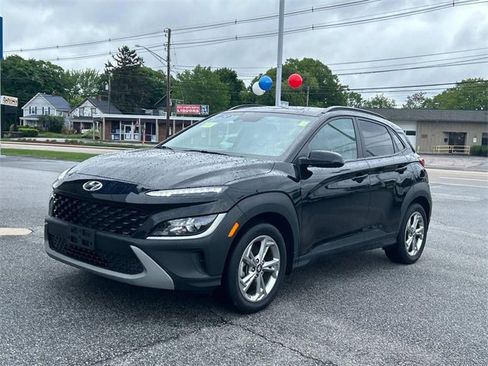 Used 2023 Hyundai Kona SEL w/ Cargo Package image 6