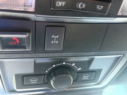 Used 2020 Toyota Tacoma TRD Off-Road image 24