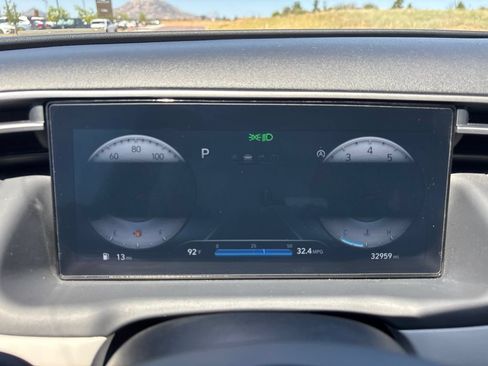 Certified 2023 Hyundai Tucson Limited AWD/4WD image 23