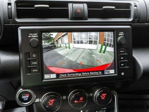 Used 2023 Toyota GR86 Premium RWD image 10