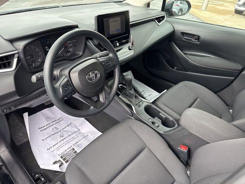 Used 2025 Toyota Corolla LE image 16