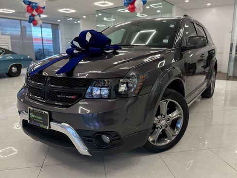 Used 2017 Dodge Journey Crossroad image 1