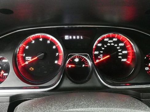 Used 2016 GMC Acadia SLT w/ Open Road Package AWD/4WD image 31