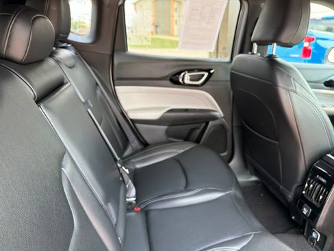 Used 2025 Jeep Compass Limited AWD/4WD image 14