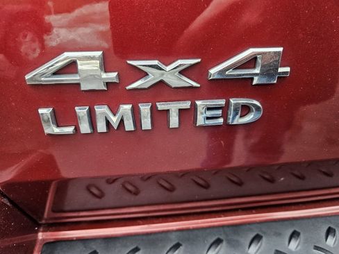 Used 2007 Jeep Commander Limited w/ Trailer Tow Group IV image 21