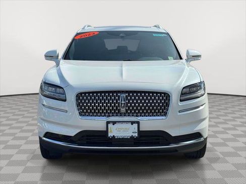 Used 2023 Lincoln Nautilus Reserve image 2