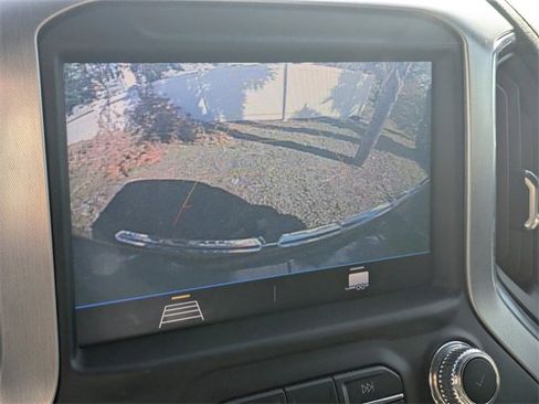 Used 2021 GMC Sierra 1500 SLE image 18