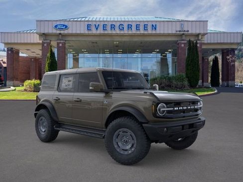 New 2025 Ford Bronco Outer Banks w/ Sasquatch Package AWD/4WD image 7