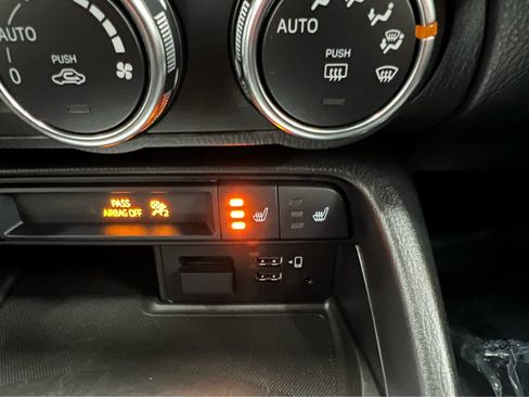 Used 2022 MAZDA MX-5 Miata Grand Touring image 3