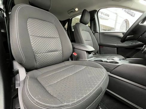 Used 2025 Ford Escape Active image 28