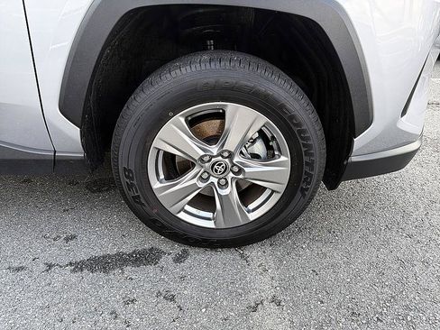 Used 2025 Toyota RAV4 LE AWD/4WD image 13