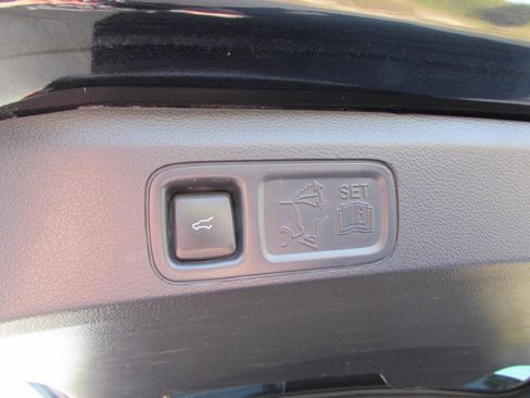 Used 2024 Ford Expedition Max Limited image 32