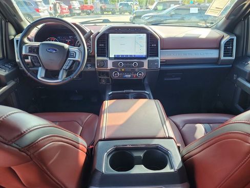Used 2022 Ford F250 Platinum w/ FX4 Off-Road Package AWD/4WD image 13