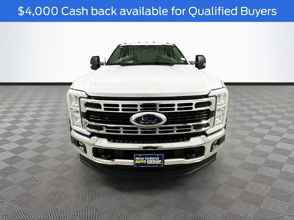 New 2026 Ford F550 4x4 Regular Cab Super Duty image 2