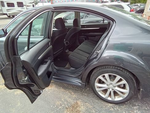 Used 2013 Subaru Legacy 2.5i Premium w/ All-Weather Pkg AWD/4WD image 9