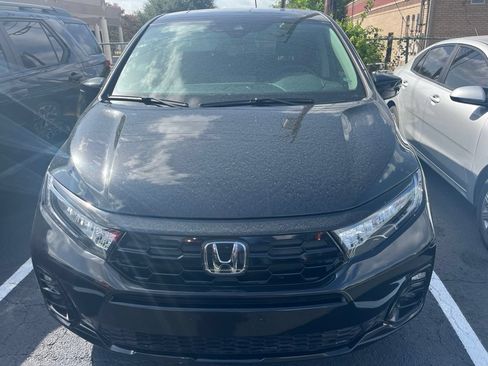 Used 2026 Honda Odyssey Elite image 2