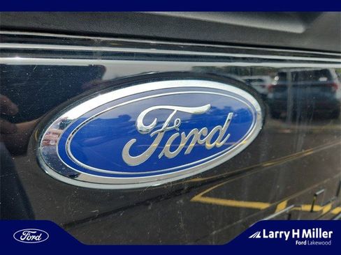 Used 2021 Ford F250 Lariat w/ Chrome Package image 22