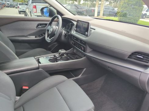 Used 2023 Nissan Rogue S FWD image 24