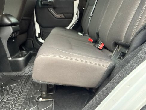 Used 2016 Jeep Wrangler Unlimited Sport w/ Dual Top Group AWD/4WD image 19