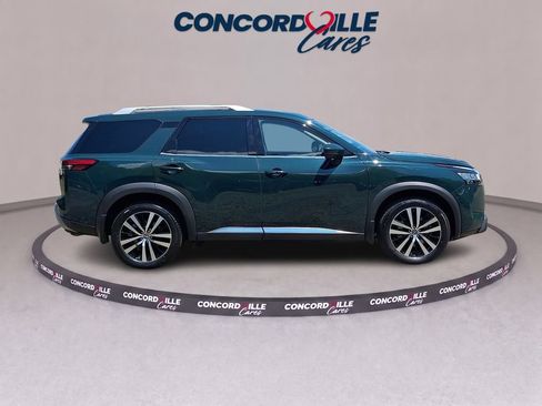 Certified 2023 Nissan Pathfinder Platinum AWD/4WD image 8