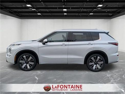 New 2026 Mitsubishi Outlander SEL AWD/4WD image 2