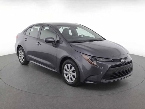 Used 2024 Toyota Corolla LE FWD image 3