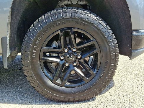 Used 2019 Chevrolet Silverado 1500 LT Trail Boss AWD/4WD image 9